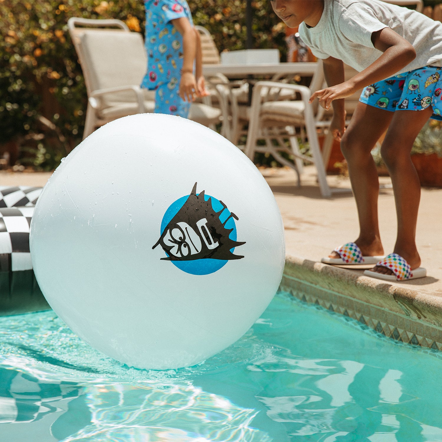 Fun In The Sun! Lil Bat Giant Beach Ball!